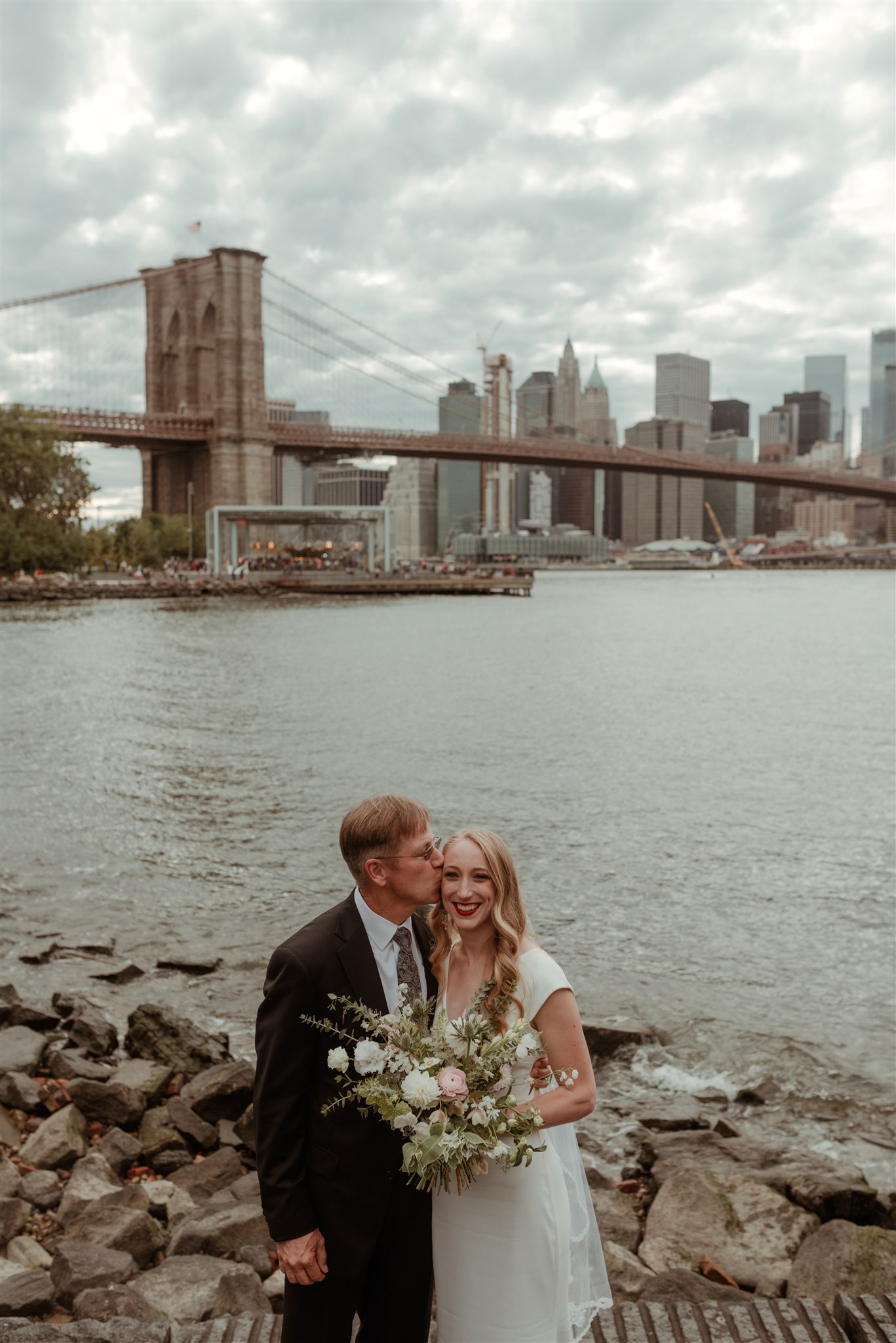 brooklyn bridge wedding photographer from Scotland destination wedding in New York