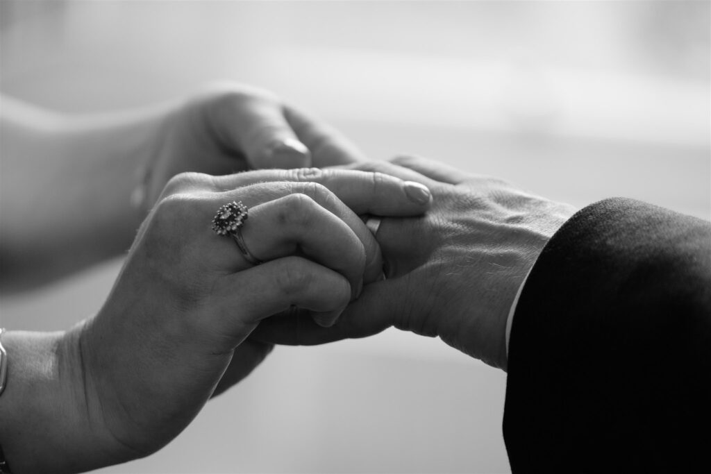 scottish-elopement-photography-largs-registry-office-editorial-and-candid1