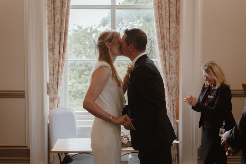 scottish-elopement-photography-largs-registry-office-editorial-and-candid1