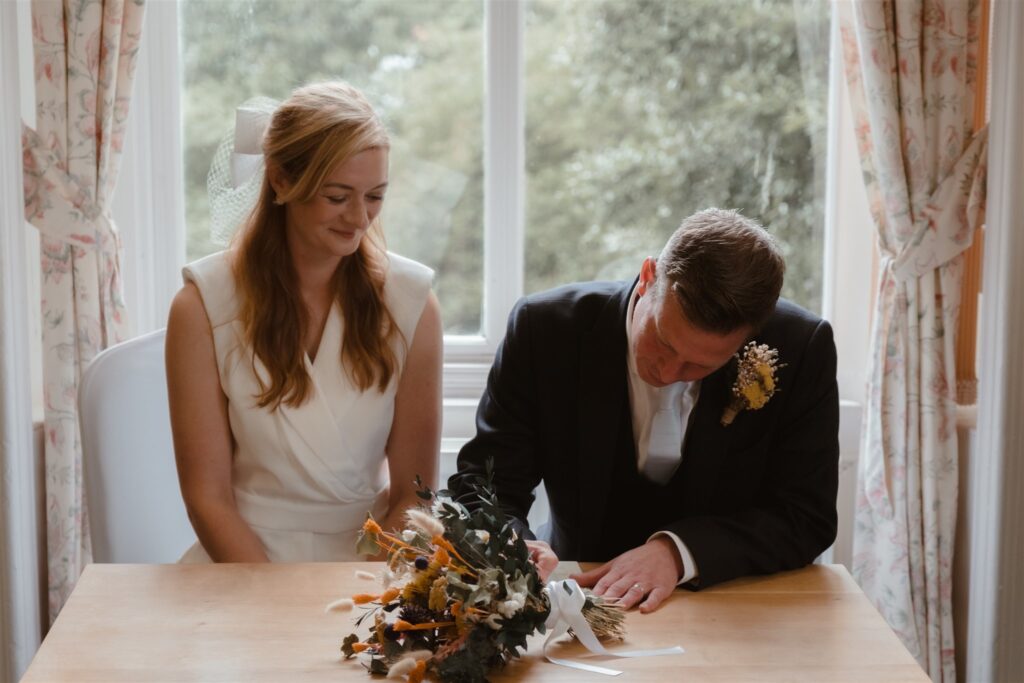 scottish-elopement-photography-largs-registry-office-editorial-and-candid1