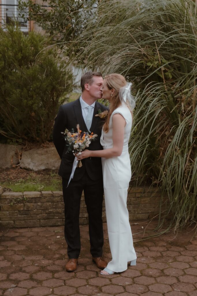 scottish-elopement-photography-largs-registry-office-editorial-and-candid1