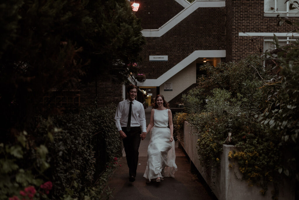 modern-and-editorial-london-wedding-photographer-affordable-16_websize.jpg