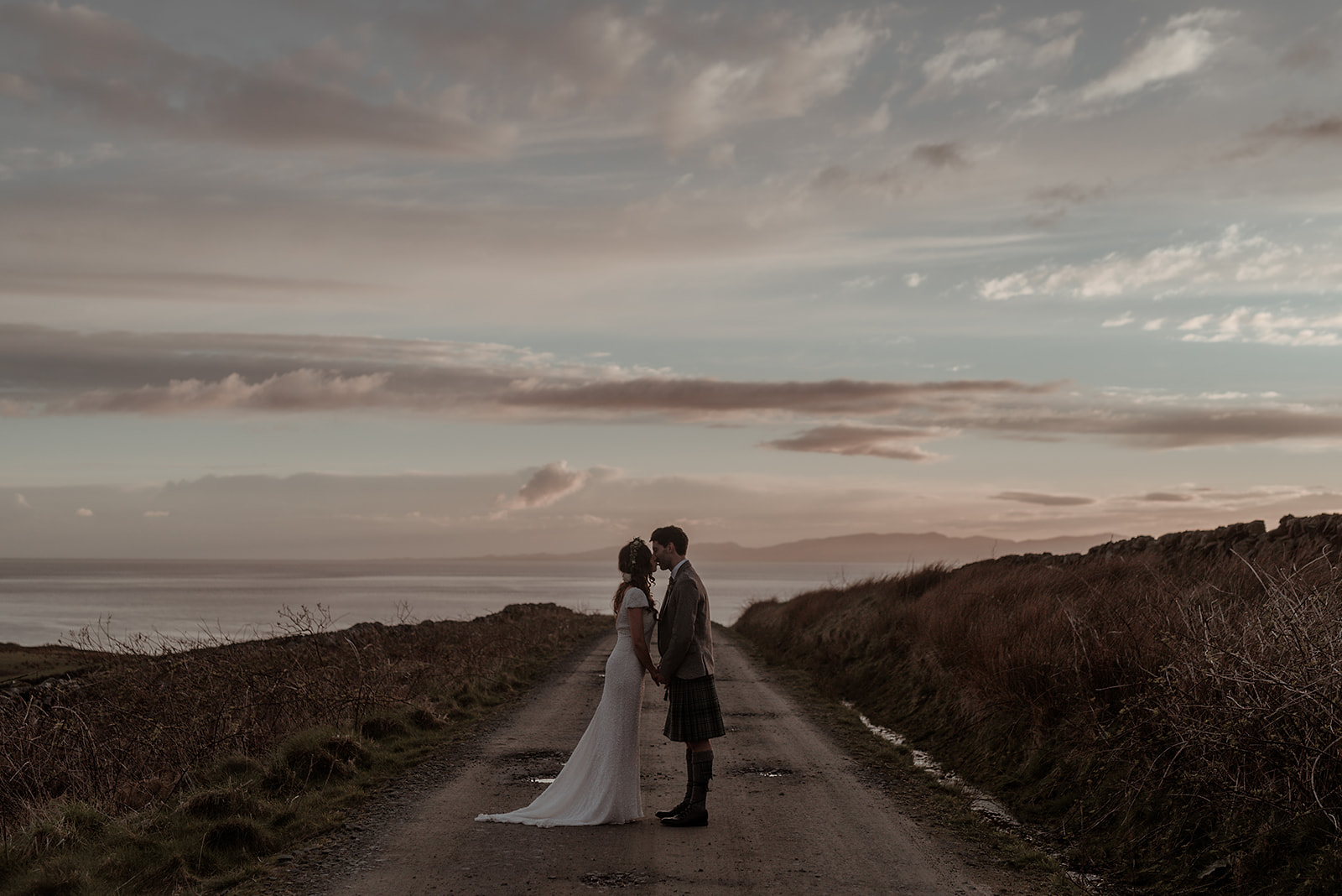 crear-wedding-photography-scotland-romantic-modern-and-whimsical-wedding-photography-50.jpg