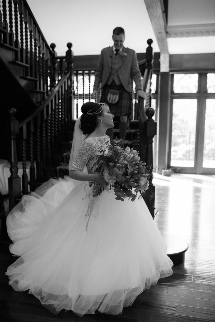 crossbasket castle wedding glasgow modern affordable wedding photography romantic