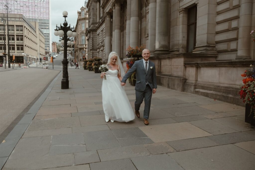 23-montrose-street-wedding-photography-glasgow-hourly1.jpg
