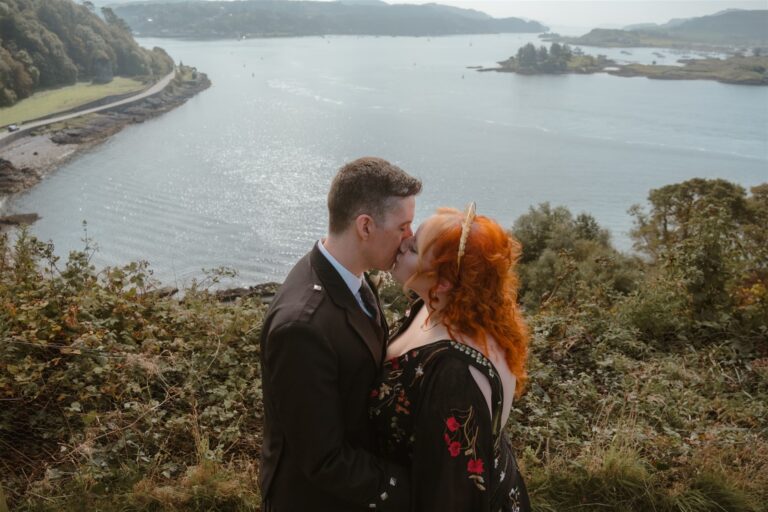 scotland-wedding-photographer-soft-and-dreamy-romantic-candids1.jpg