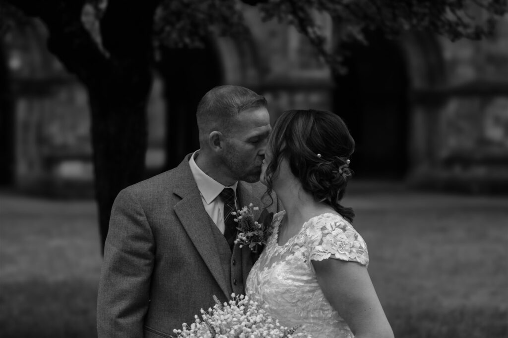 3-montrose-street-wedding-photographer-hourly-package-for-small-weddings-in-glasgow-west-end