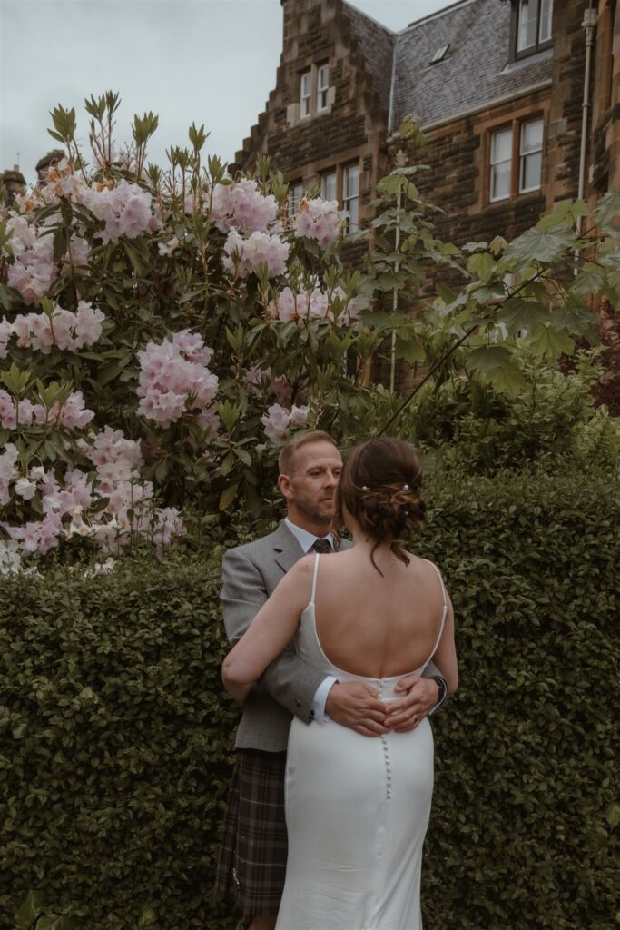 3-montrose-street-wedding-photographer-hourly-package-for-small-weddings-in-glasgow-west-end