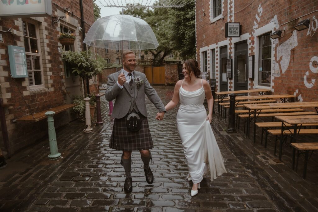 3-montrose-street-wedding-photographer-hourly-package-for-small-weddings-in-glasgow-west-end